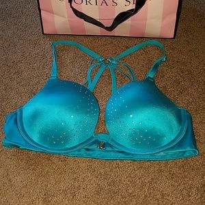 Victoria secret 34b bra very sexy